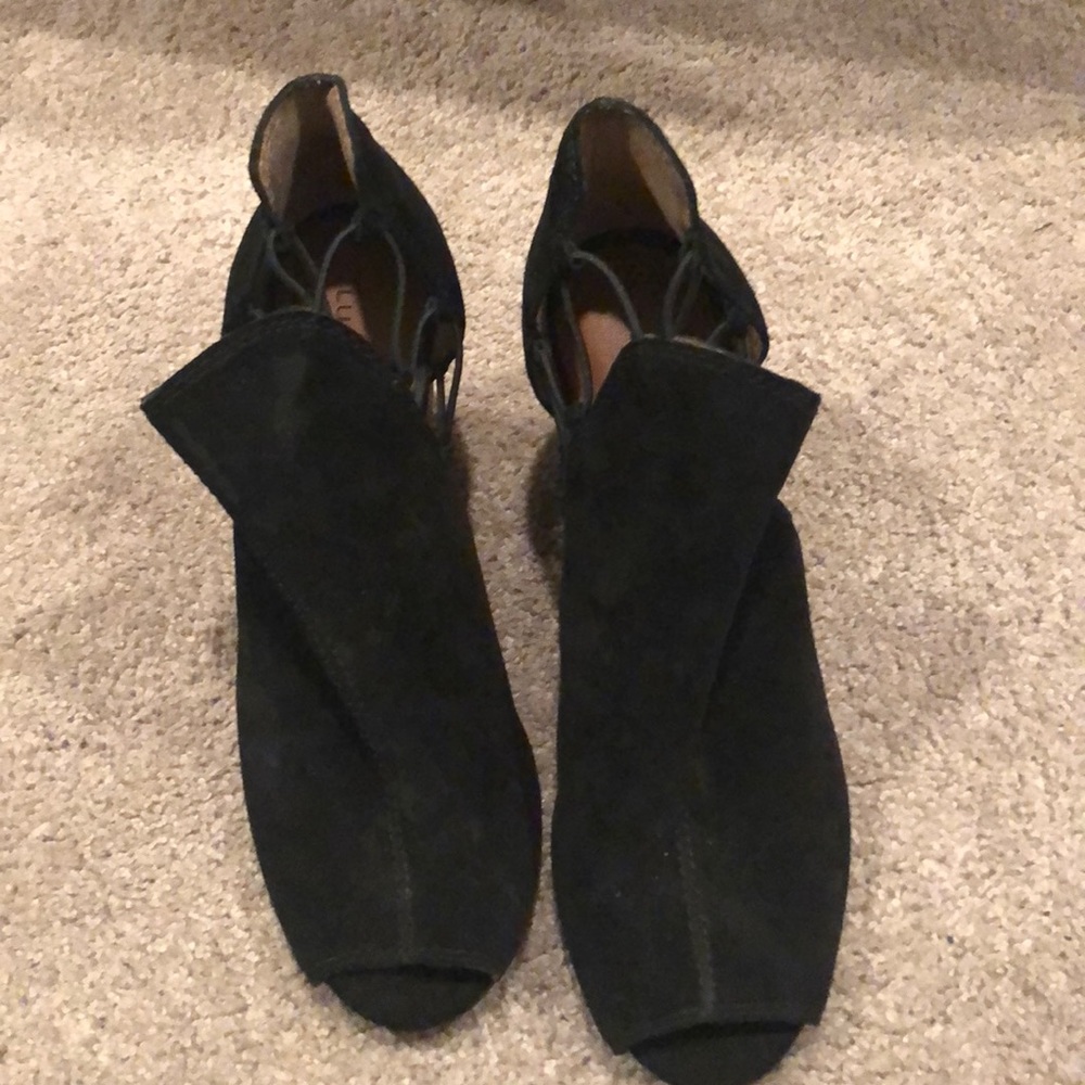Lucky brand peep toe booties